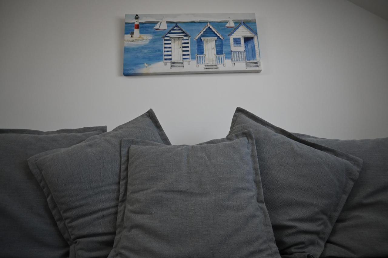 אקסמות' Apartment No. 8, 1 Bed, Sleeps 4 מראה חיצוני תמונה